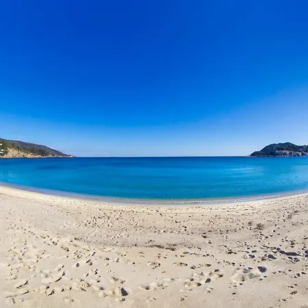 Apartament Trilocale Mediterraneo - Goelba
